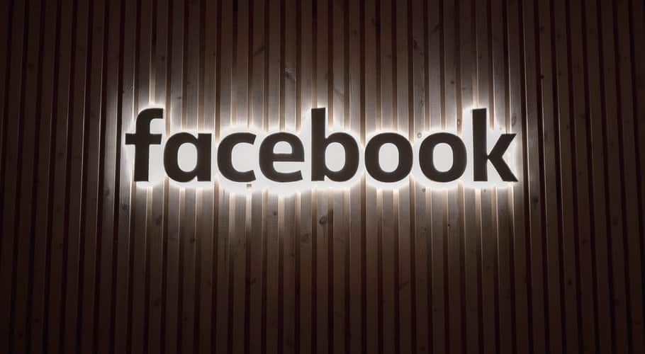 Facebook : une IA imite un style de texte