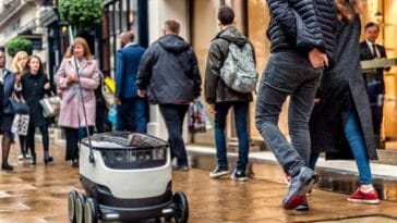 Un robot de livraison autonome de Starship Technologies s'est fait renverser par une voiture