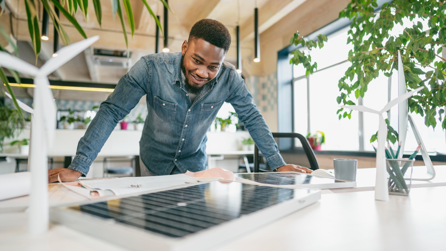 L’avenir de l’énergie nomade : comment l’intelligence artificielle optimise les solutions solaires portables