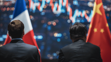 Dirigeant de la France et de la Chine en pleine discussion à propos d'une opportunité économique IA