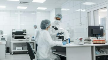 La France crée le laboratoire LARIAD