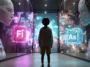 Jeune personne devant deux robots IA avec les logos d'Adobe Firefly et d'Artspace