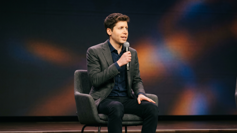 Sam Altman sur scène pour illustrer l'arrivée de GPT-6 d'OpenAI.