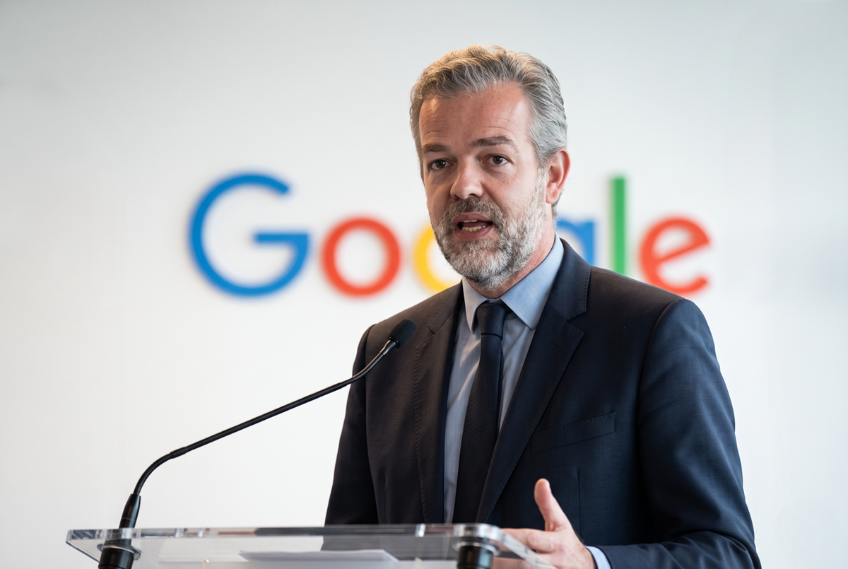 Sébastien Missoffe de Google France évoque les AI Overviews et les résumés IA de Google.